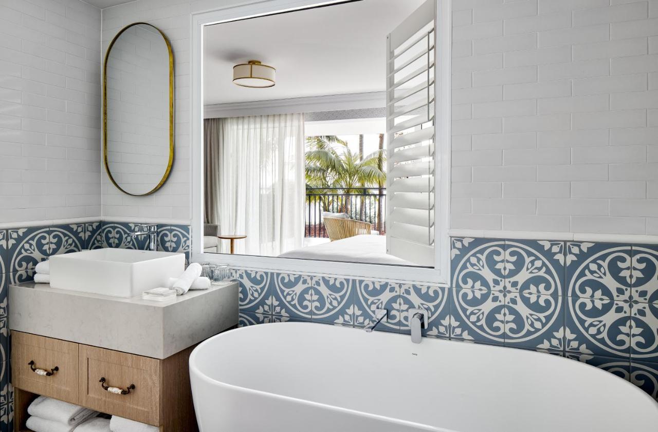 The Beachcomber Hotel & Resort, Ascend Hotel Collection Toukley Exterior foto Bathroom