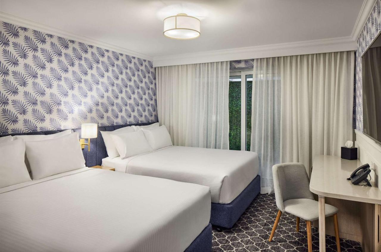 The Beachcomber Hotel & Resort, Ascend Hotel Collection Toukley Exterior foto A room at the hotel